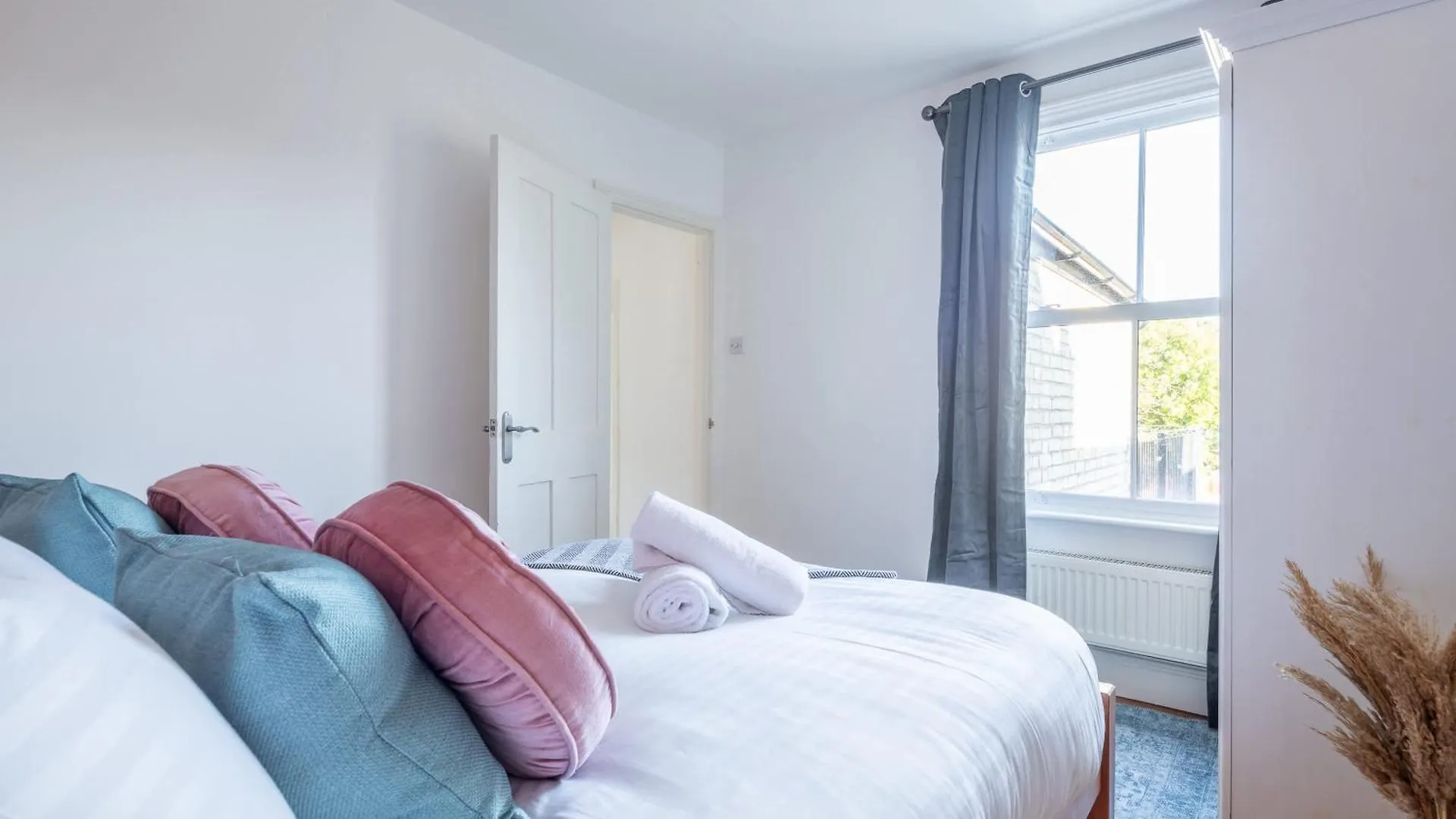 Nyaraló Stylish 3-Bed Home In The Heart Of The Cambridge Egyesült Királyság