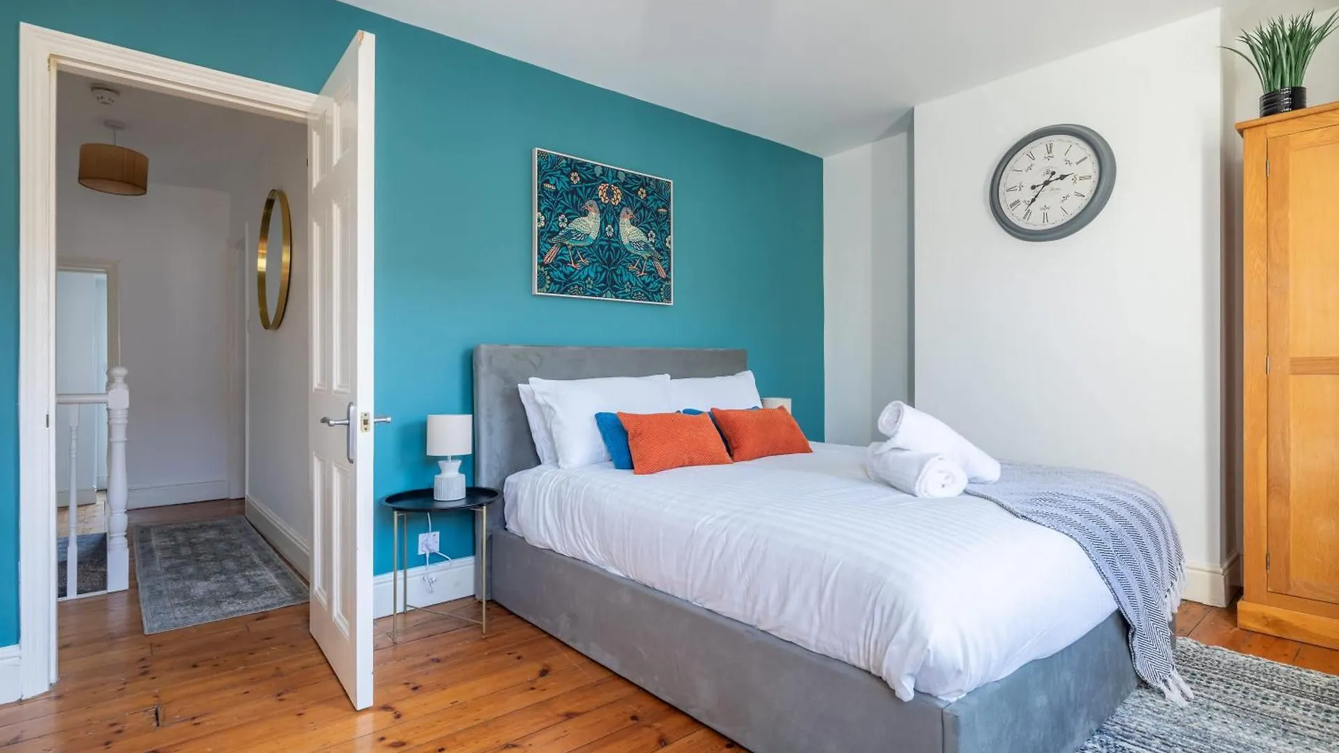Stylish 3-Bed Home In The Heart Of The Cambridge Nyaraló